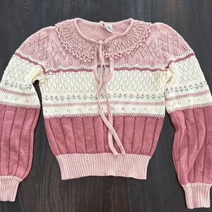 Vintage floral lace knit Sweater with delicate collar